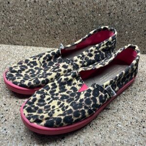 TOMS | girls size 2 | excellent condition